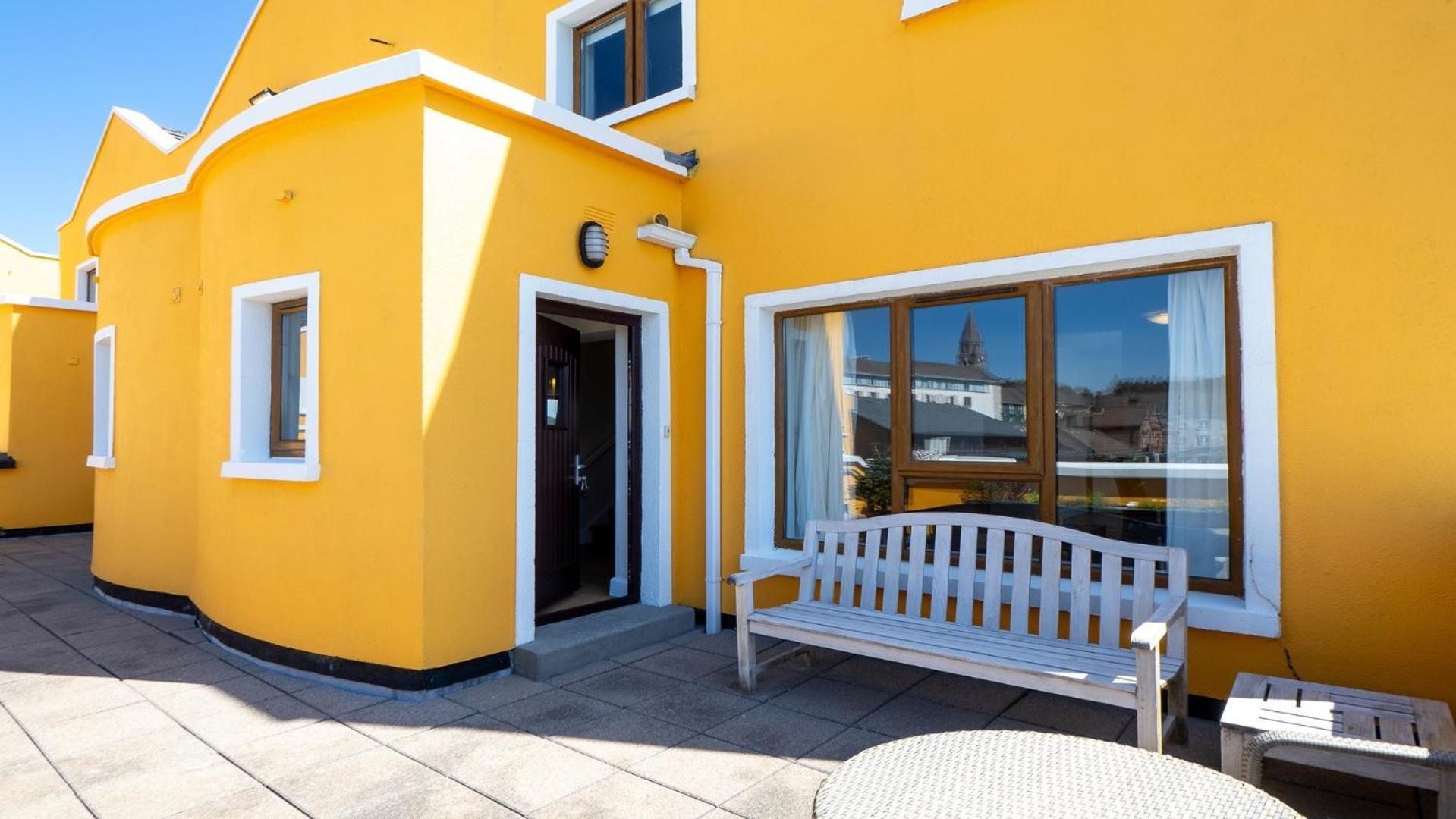 Clifden River View Apartment エクステリア 写真